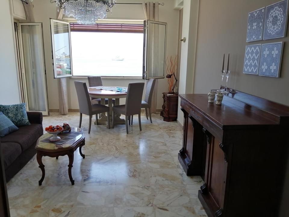 The Door Of Sicily Apartment Месина Екстериор снимка